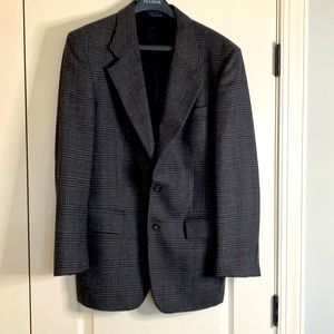 Jos A. Bank Executive Collection Wool Blazer.  Includes Free shipping!!